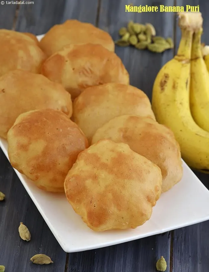Kele Aur Khus- Khus Ki Puri Banana And