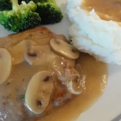 Kittencals Salisbury Steak With Mushrooms