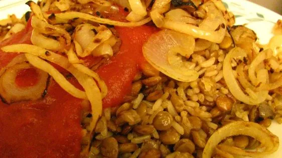 Kusherie Egyptian Rice And Lentils