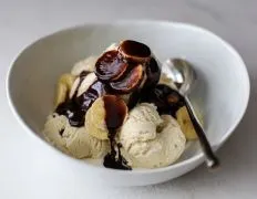Lee Lees Famous Chocolate Sauce For Ice