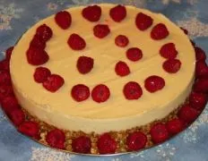 Lemony Cheesecake With Berry Sauce Raw