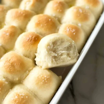 Light And Easy Dinner Rolls
