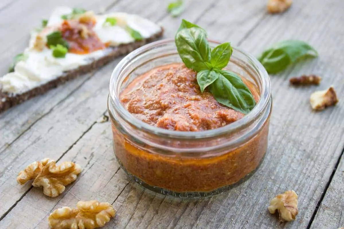 Lizano-Style Salsa