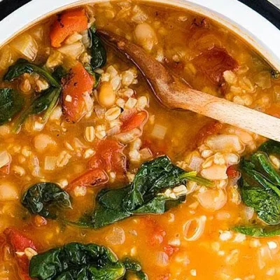 Low-Fat Spicy Tomato and Bean Barley Casserole