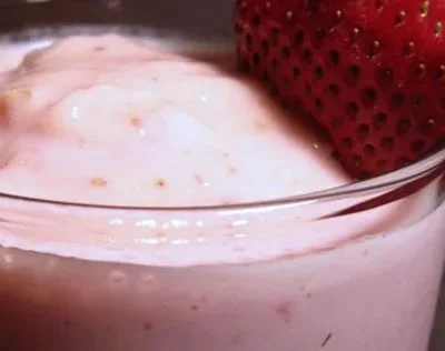 Luscious Banana Berry Smoothie