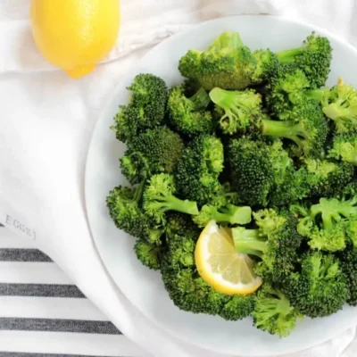 Microwave Lemon Garlic Broccoli