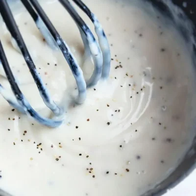 Most Simple Vegetarian White Gravy