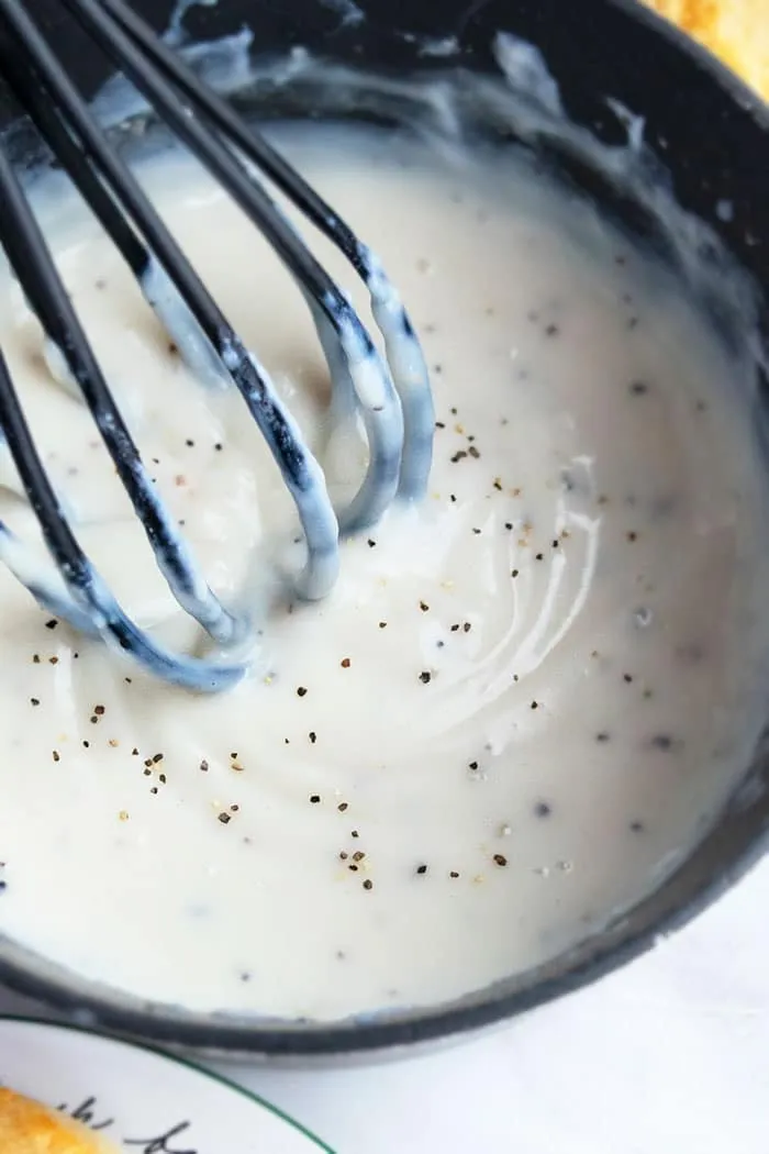 Most Simple Vegetarian White Gravy