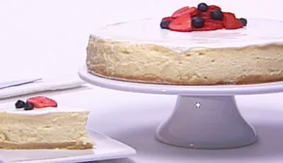 New York Style Cheesecake On Shortbread