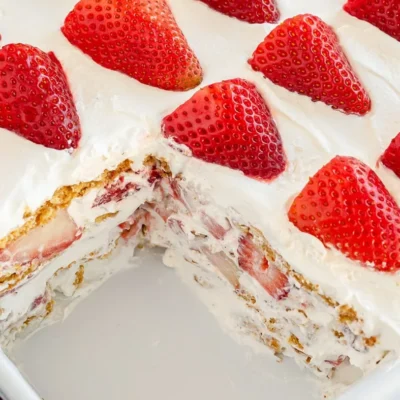 No Bake Strawberry Cream Bowl Cake