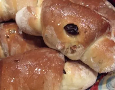 Nutty Raisin Crescents