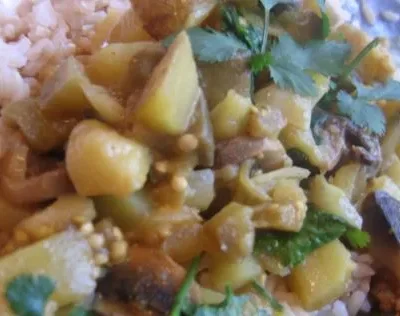 One-Pot Mushroom And Potato Curry