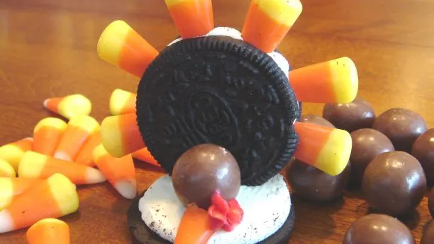 Oreo Turkeys Thanksgiving Snack