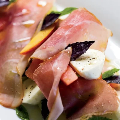 Peach And Prosciutto Salad