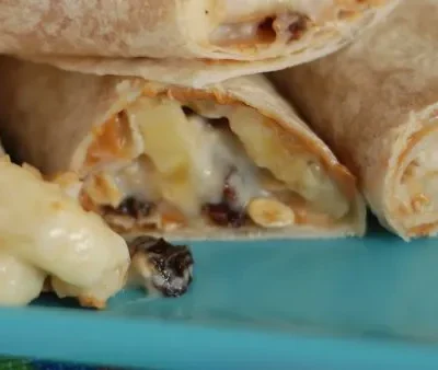 Peanut Butter And Granola Breakfast Wraps
