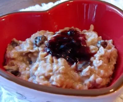 Peanut Butter And Jelly Oatmeal