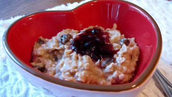 Peanut Butter And Jelly Oatmeal