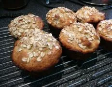 Pear-Oatmeal Muffins