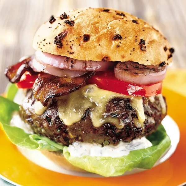 Pepper Jack Cheeseburgers With Jalapeo