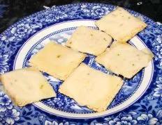 Pepper Jack Triscuit Snacks Super Easy