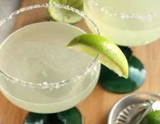 Perfect Margarita Recipe: How to Make the Best Classic Cocktail