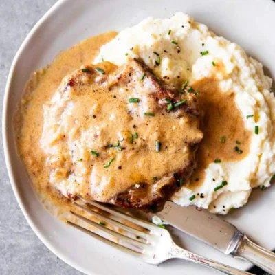 Pork Chops With Sour Cream Sauce