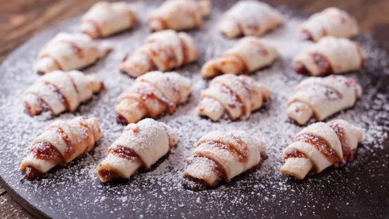 Raspberry Pastry Roll-Ups
