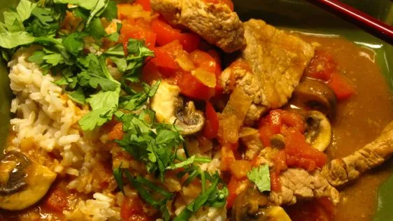 Red Curry Pork With Peppers