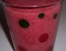 Refreshing Strawberry Fizz Delight: A Sparkling Beverage Recipe