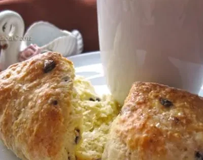 Rich Sour Cream Scones