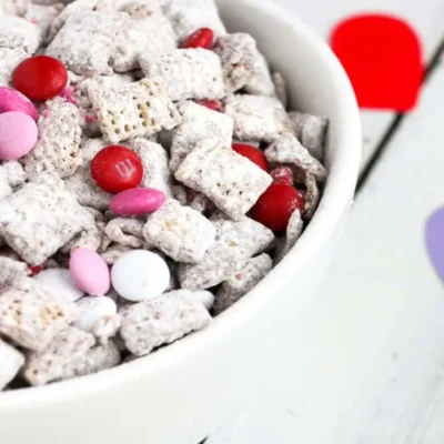 Romantic Valentine'S Day Chocolate Puppy Chow Treat