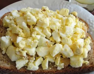 Russian Chopped Eggs With Onion
