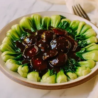 Savory Shiitake Mushroom And Baby Bok Choy Stir-Fry
