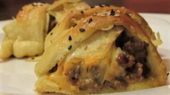 Scrumptious Cheeseburger Ring