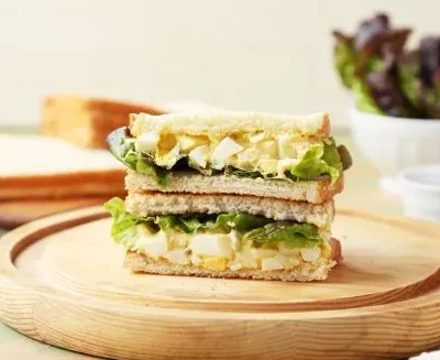 Simple Homemade Egg Salad Sandwich
