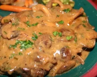 Sirloin Steaks With Creamy Sauce