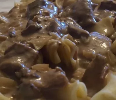 Slow Cooker Beef Stroganoff