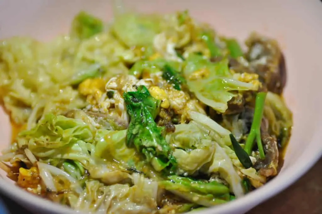 Spicy Stir-Fried Cabbage Delight – La Pai Tsai Recipe
