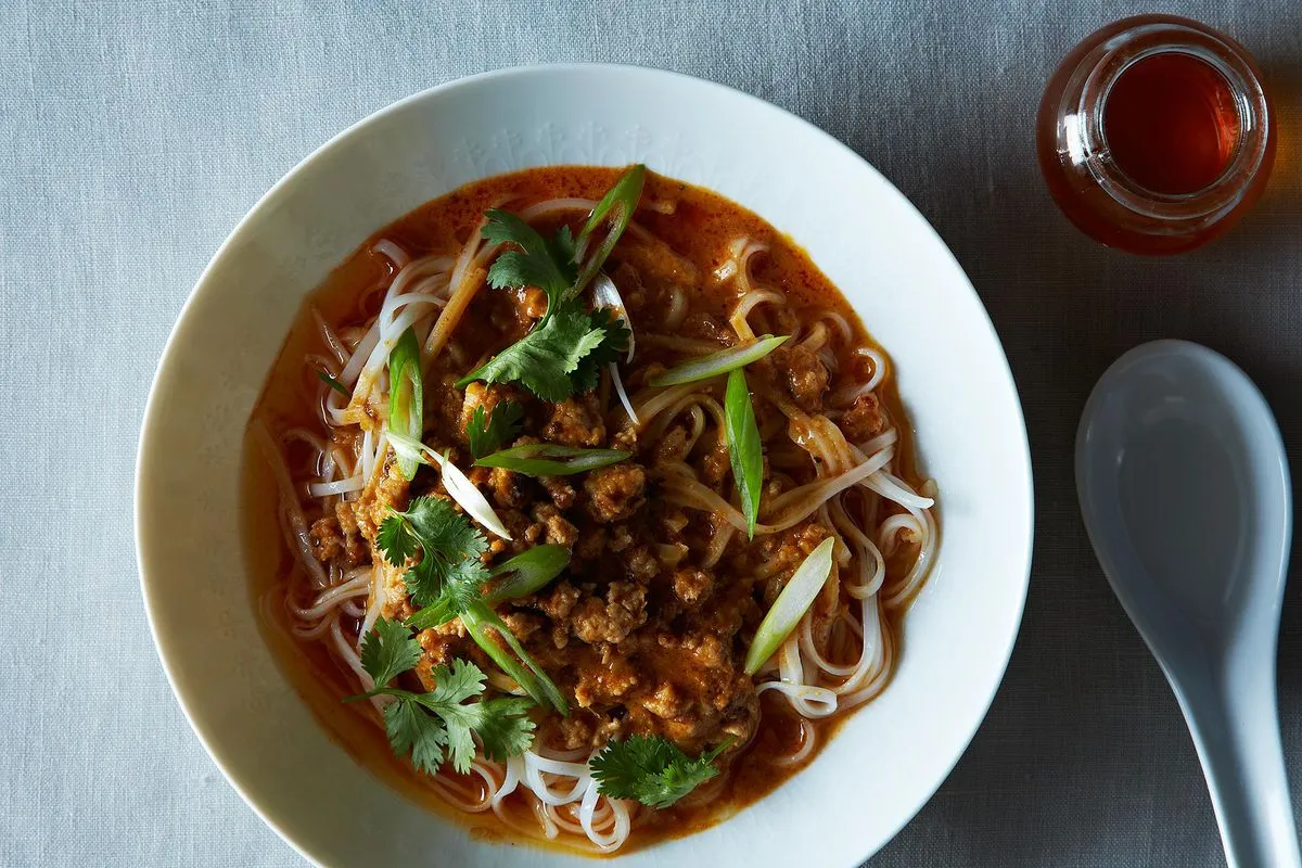 Spicy Szechuan Dan Dan Noodle Delight