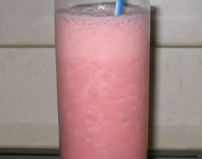 Strawberry Quik-Inspired Berry Bliss Smoothie