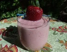 Strawberry Yogurt Smoothie Delight