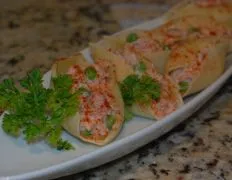 Tuna-Stuffed Salad Shells: A Healthy & Delicious Recipe