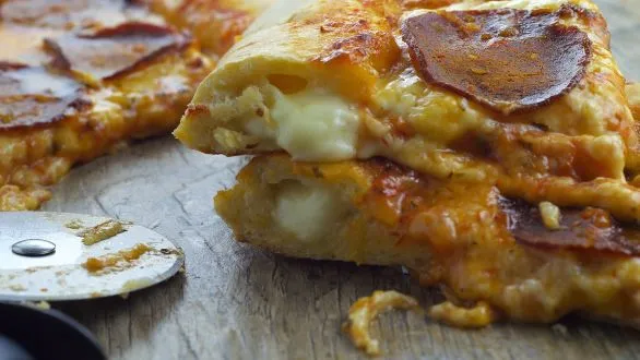 Ultimate Cheesy Stuffed Crust Pepperoni Pizza Recipe