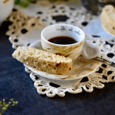 Ultimate Crunchy Almond Biscotti Recipe