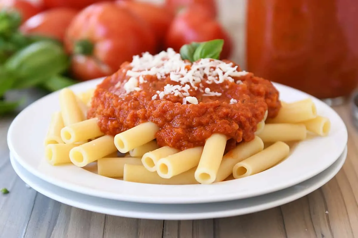 Ultimate Homemade Canning Spaghetti Sauce Recipe
