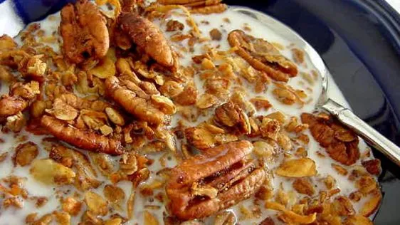 Ultimate Homemade Nutty Breakfast Cereal: Mom’s Famous Recipe