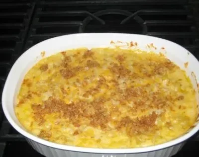 Ultimate Three-Cheese Mac And Cheese Delight