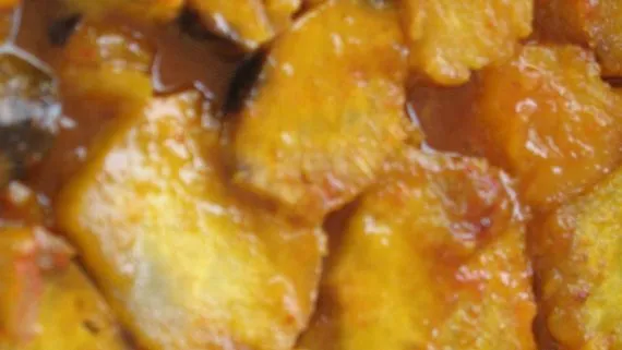 Zesty Orange-Glazed Sweet Potatoes with a Spicy Twist