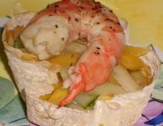 Zesty Thai Mango and Shrimp Salad: A Marinated Delight