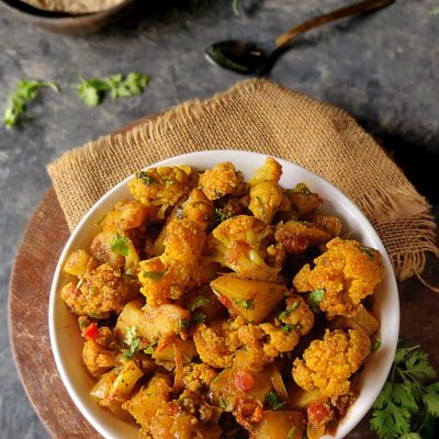 Alu Gobhi Potatoes And Cauliflower